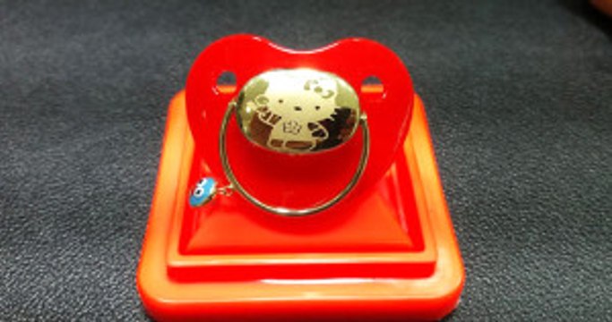 Altın Biberon ve Emzik Modası Başladı