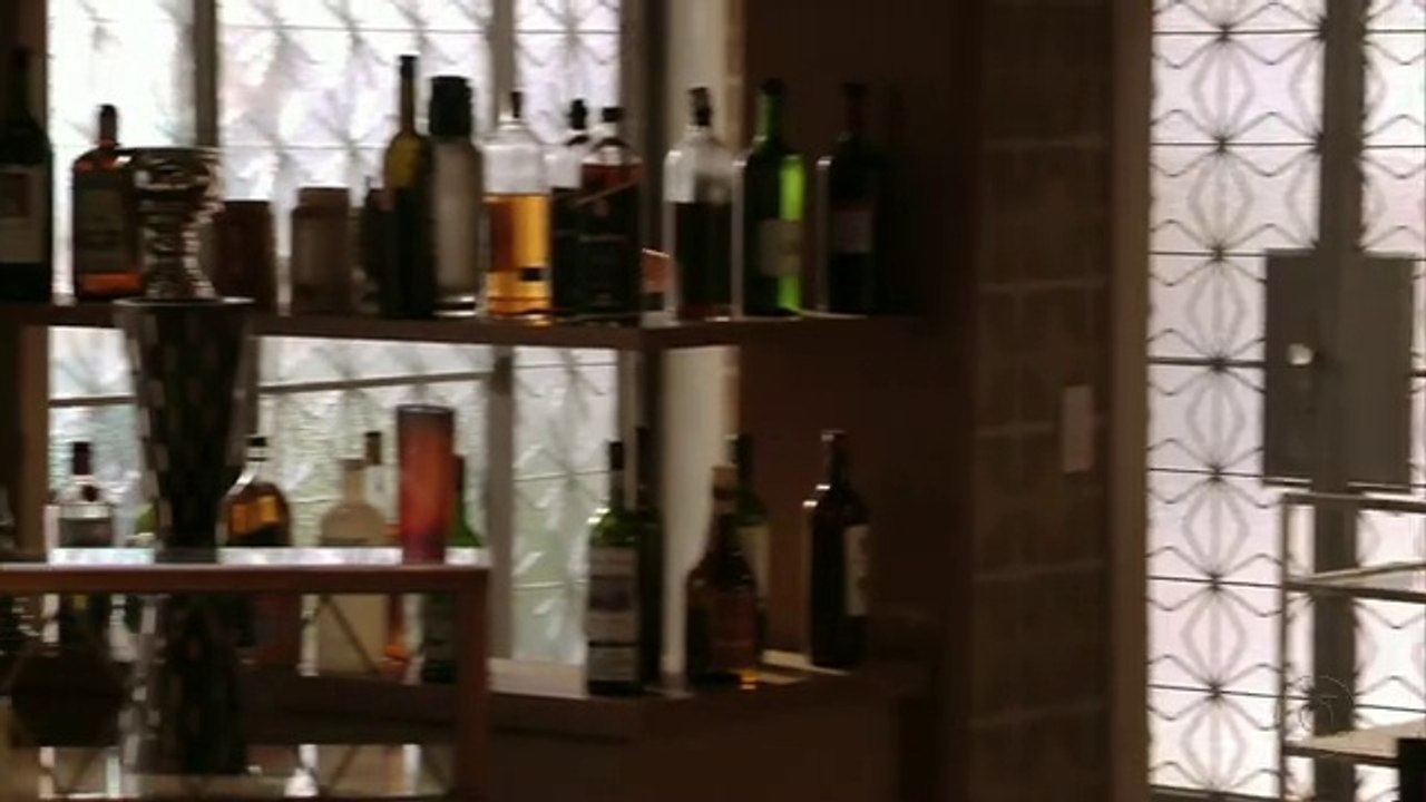 Suelen dispensa Iran
