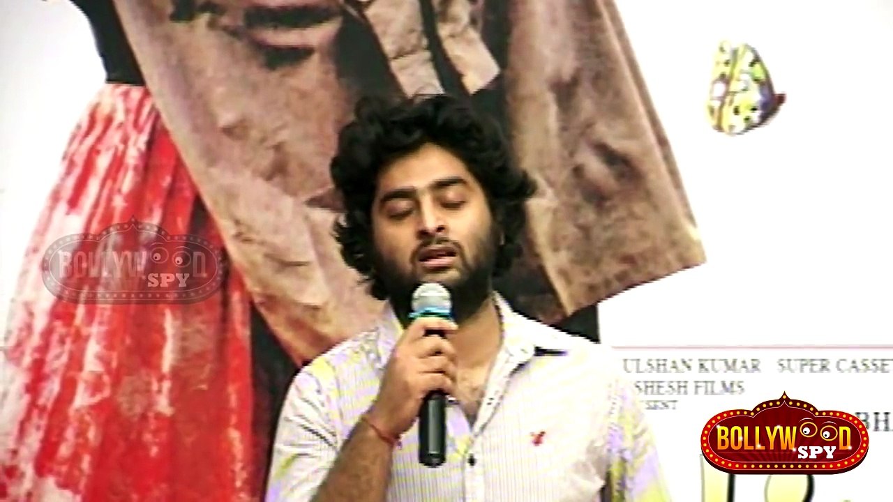 Arijit Singh Gives RESPECT To Salman Khan At An AWARD SHOW