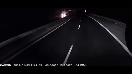 Un automobiliste a une sale surprise en conduisant de nuit sur l’autoroute (Slovaquie)