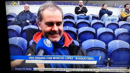 Uma semana com Moncho López, com a presença de elementos da Academia.