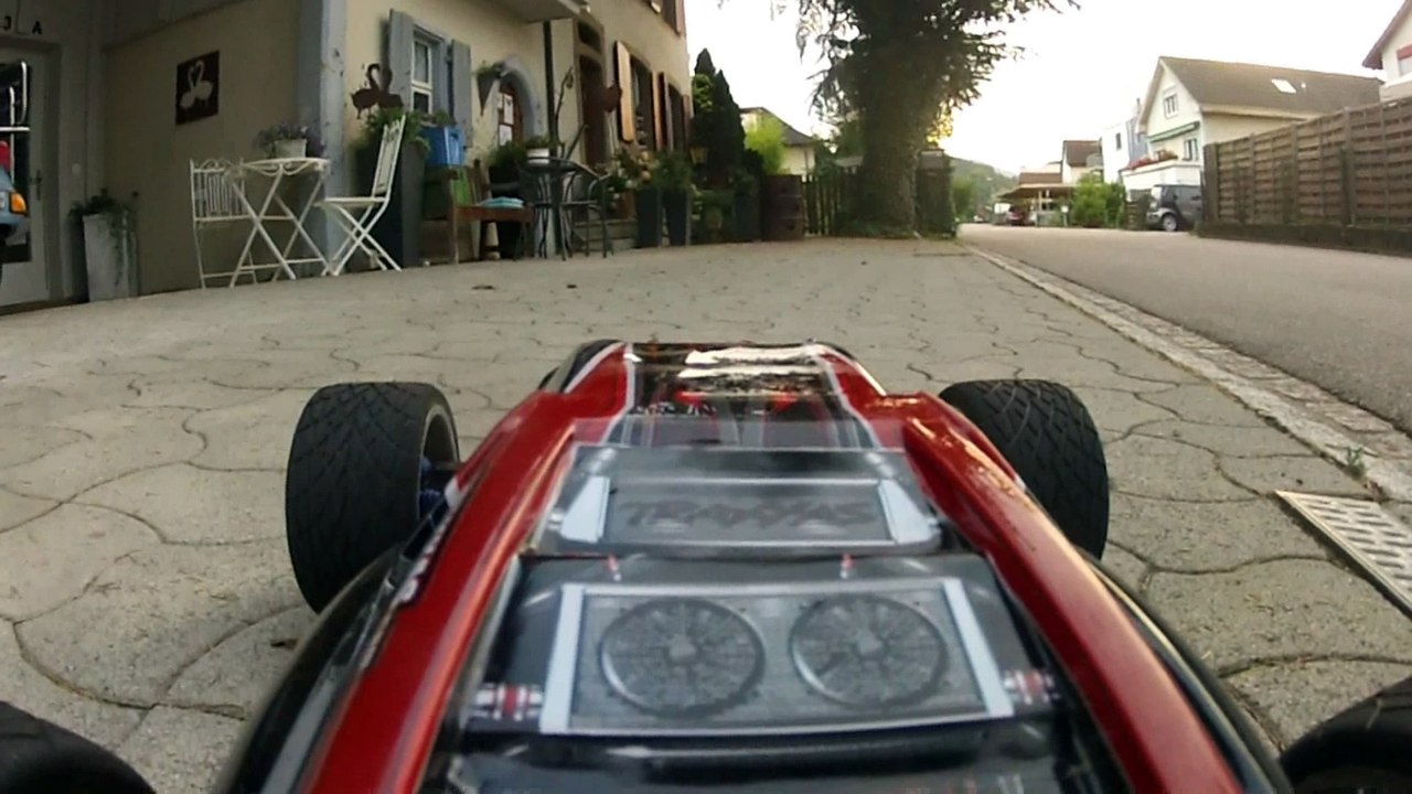 TRAXXAS REVO FIRST RUN