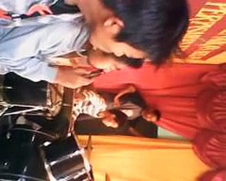 waktu jadi drumer di ip-sell band.avi