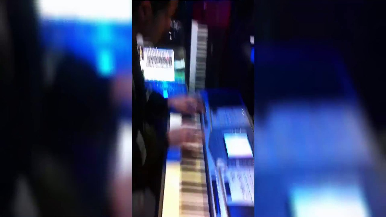 Bilal Sghir - Galou Yaàchak Fik (Vidéo Clip 1080p) [2011]