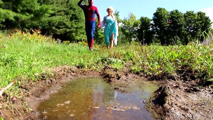 Frozen Elsa CAR SURPRISE! w/ Spiderman Spidergirl Maleficent Bad Baby Joker Girl! Superher