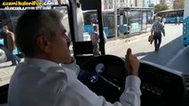 Bisikletiyle Otobüse Binmek İsteyen Genci Medenice Uyaran Otobüs Şöförü