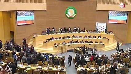 لحظة تاريخية واستقبال حافل وترحيب للملك محمد السادس في القمة الافريقية