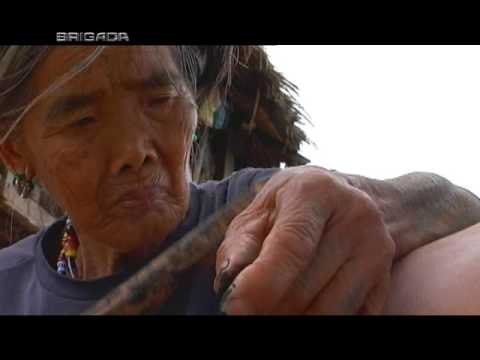 Kapuso reporter Mav Gonzales gets inked by Kalinga's oldest mambabatok | BRIGADA