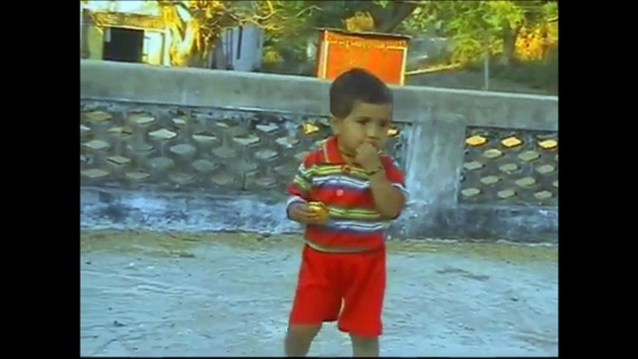 Indian Viral Video Monkey Playing With Child unbelievable