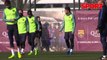 Suárez dá 'bronca' em Neymar por ser último a chegar ao treino do Barça