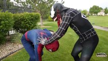 Человек-паук против Венома удовольствие Супергеройское сражение в реальной жизни | фильм супергерой!
