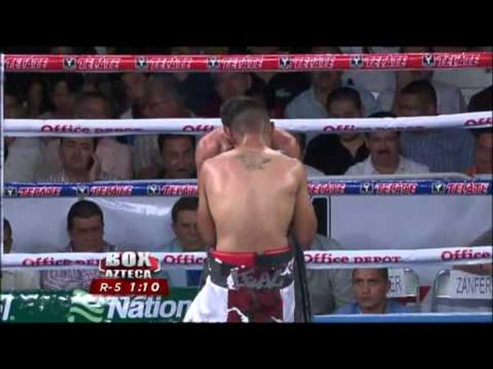 Box: Raúl Hilares gana por KO en el octavo round.