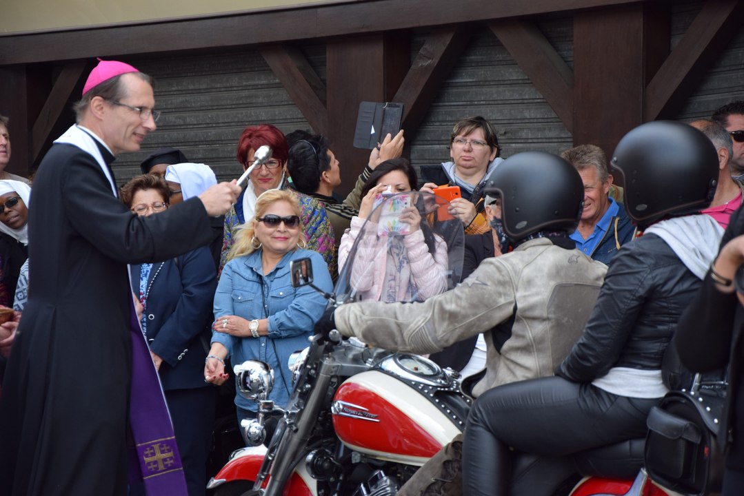 Bénédiction des motards à LOURDES juin 2016