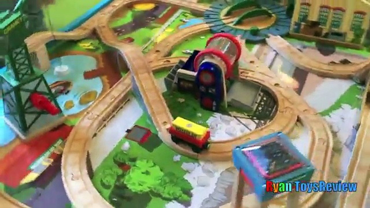 Thomas and Friends Wooden Railway Play Table Toy Trains for Kids Ryan ToysReview