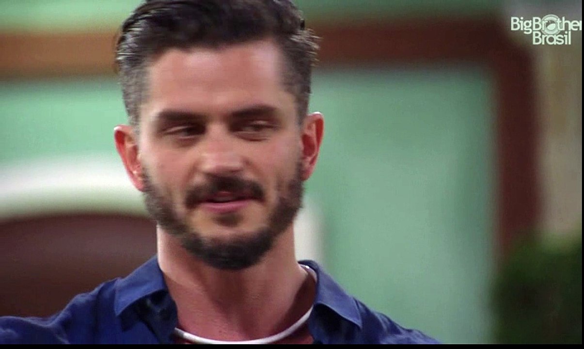 #BBB17 - Após eliminação, líderes conversam com Marcos: "EU ESTAVA ERRADA"