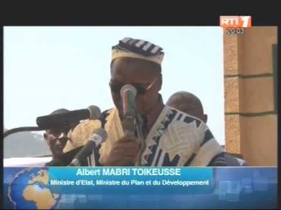 Inauguration de la centrale d'alimentation en eau potable de la région à Man par le premier ministre