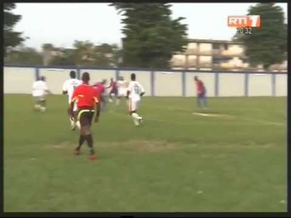 Football/Coupe de la confraternité: Les femmes de la RTI battent celles de l'ISTC