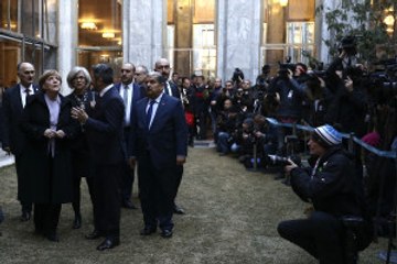 Merkel, 15 Temmuz'da Vurulan TBMM'yi Ziyaret Etti