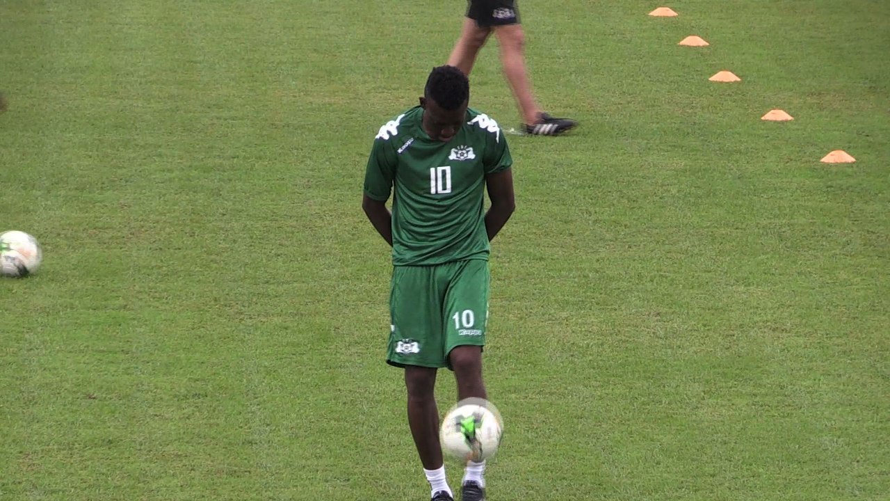 CAN 2017 : le Burkina Faso s'entraîne sous la pluie avant l'Egypte