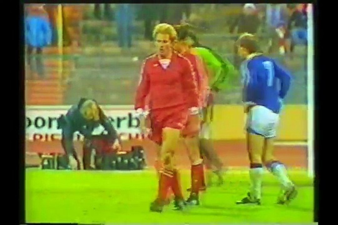 04.03.1981 - 1980-1981 European Champion Clubs' Cup Quarter Final 1st Leg Bayern Münih 2-0 FC Banik Ostrava