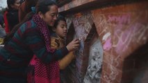 Estudiantes rinden homenaje en Nepal a la diosa del aprendizaje