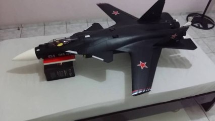 Fugindo do Tema#2 Jato RC Sukhoi 47 Black - Demonstrando