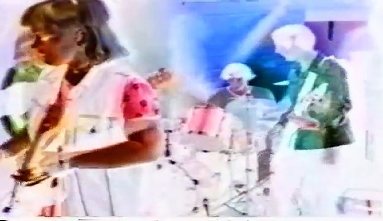Thrill - Dream Poppies