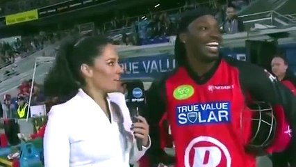 2-Ces sportifs qui n’hésitent pas à flirter avec les journalistes en direct à la télévision !