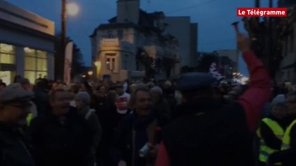 Dinard. Plus de 600 manifestants contre la politique du maire