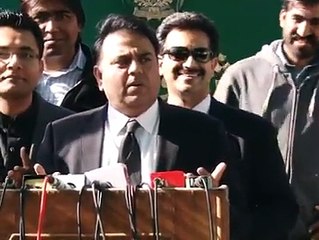 Fawad Chaudhry's Ijtemayee Dua For Danyal Aziz Outside SC