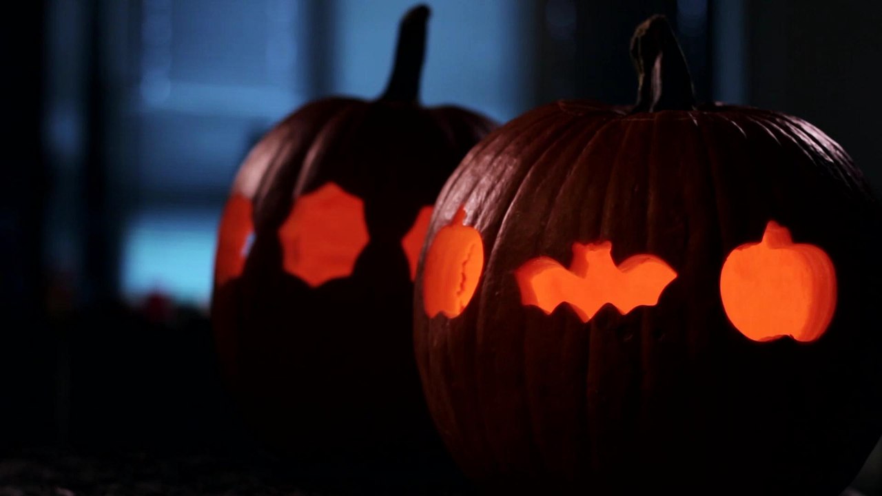 How to Carve a Pumpkin Without Knives
