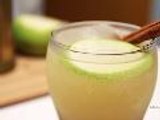 How to Make a Spiced Pear Cider Cocktail