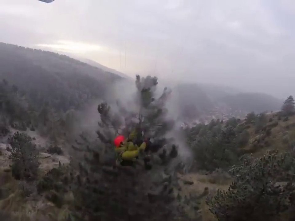 Un décollage en parapente qui ne se passe pas bien !