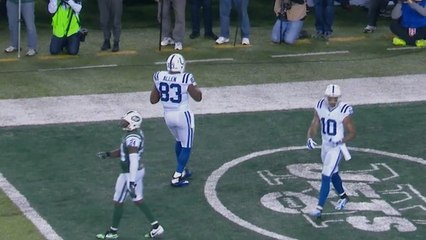 Dwayne Allen anota un touchdown para los Colts de 7 yardas