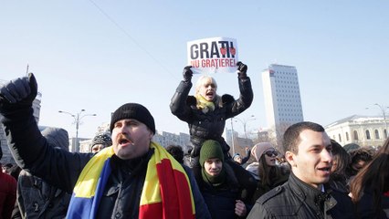 EU Commission warns Romania against 'backtracking' on corruption