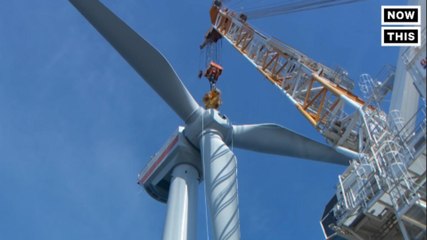Giant Windmill Breaks Wind Power Record
