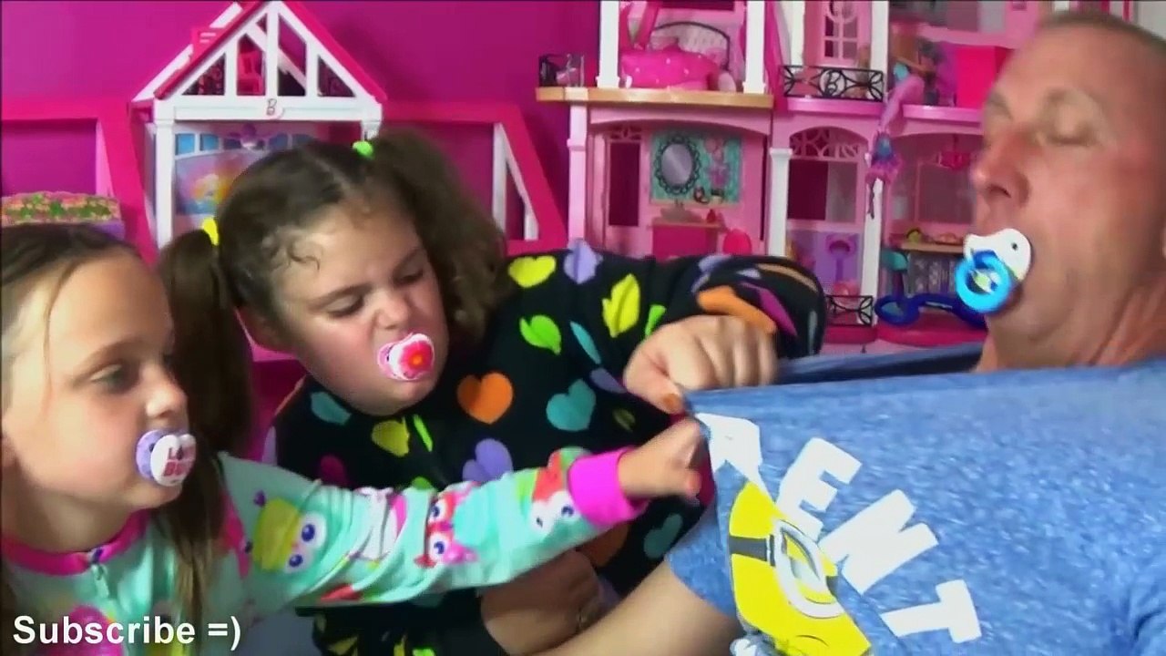 Bad Baby Victoria Vacuum Attacks Annabelle & Crybaby Daddy Toy Freaks Babies