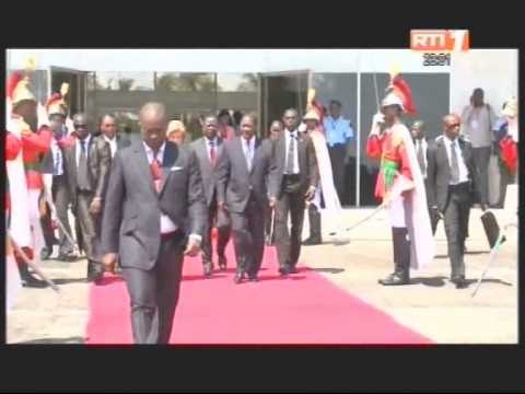 Le président de la république SEM Alassane Ouattara et son épouse ont quitté Abidjan pour Rome