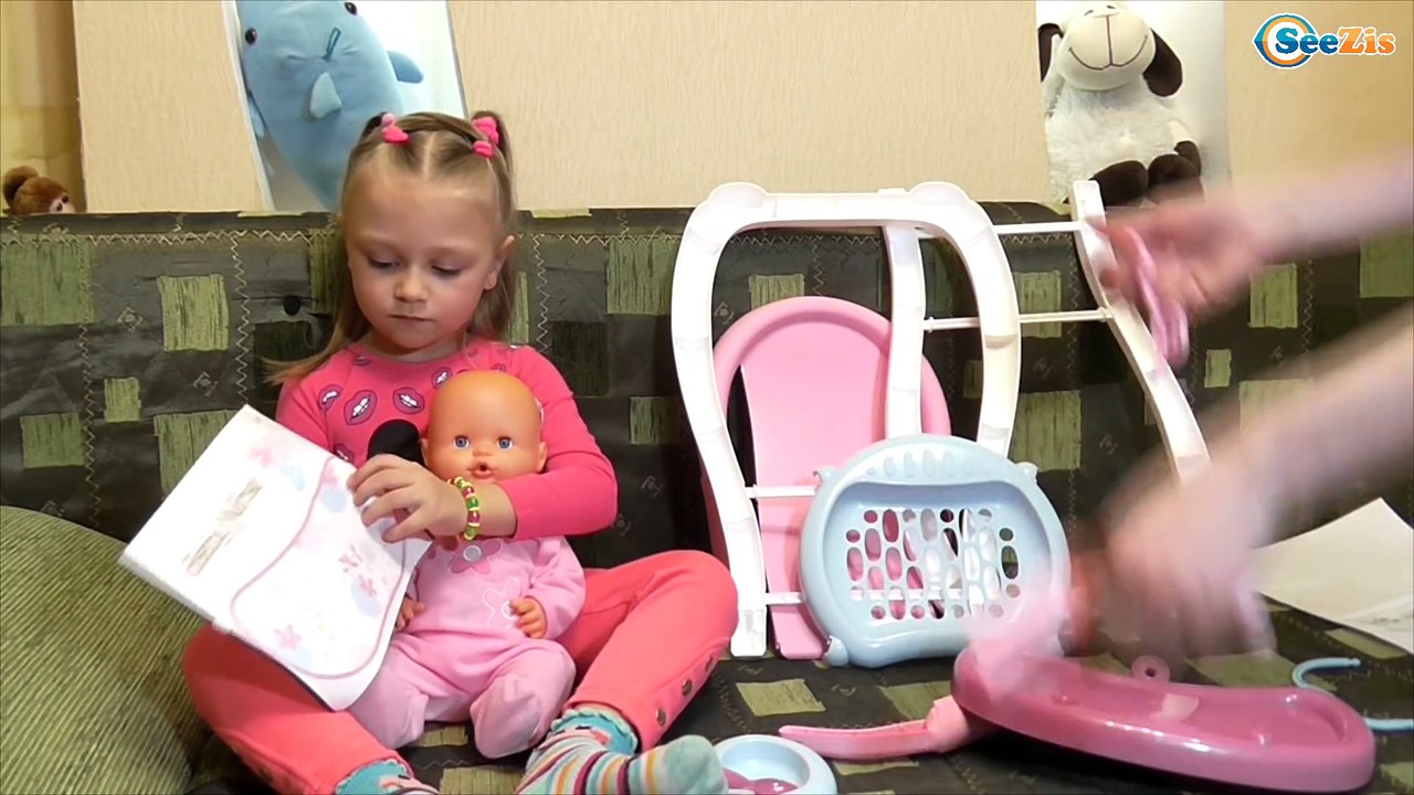 Кукла Ненуко и Ярослава. Подарки для куклы – Столик для кормления. Кормим Куклу. Распаковка игрушек