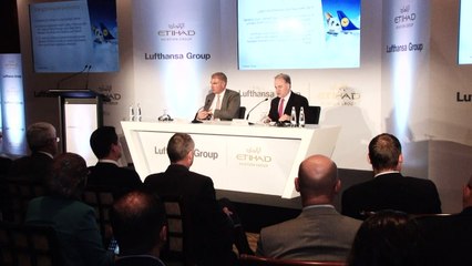 مدير لوفتهانزا يرفض "الدعم المالي" ويوقع اتفاقا مع طيران الاتحاد