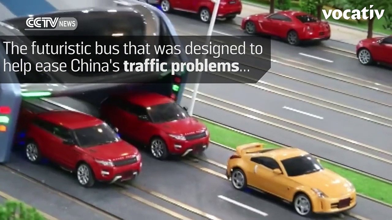 China’s Giant Traffic-Reducing Bus Ends Up Causing Jams
