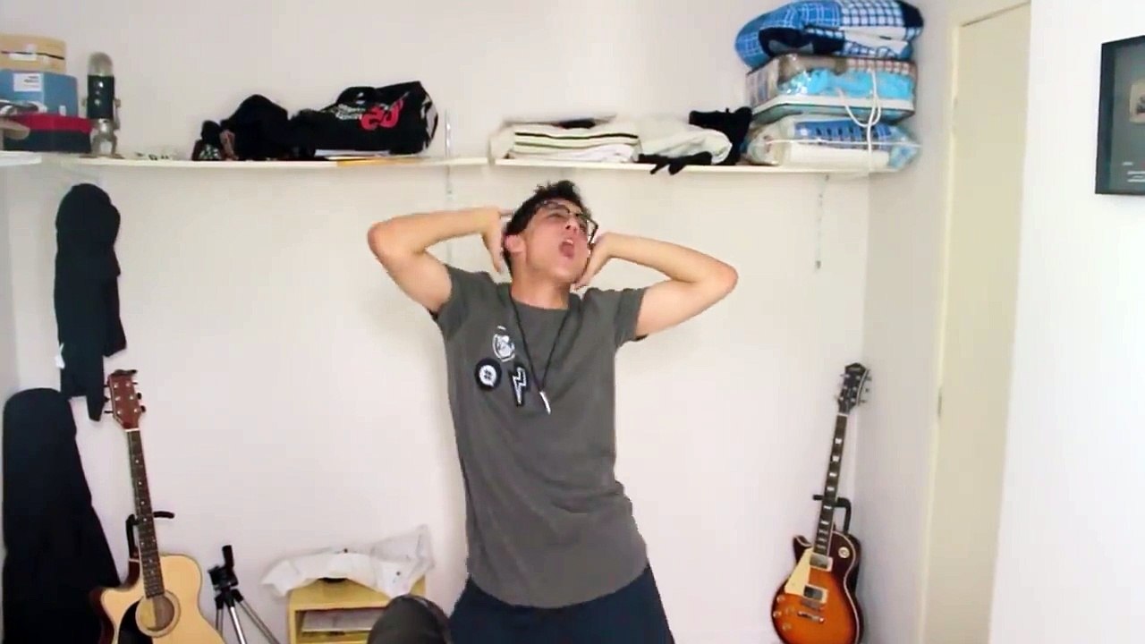 MC G15 - DEU ONDA (VERSAO EM INGLES)