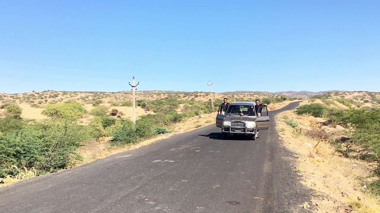Magnetic Field On the Mountain in INDIA, WHITE RANN, RANN UTSAV (KUTCH - GUJARAT) - YouTube