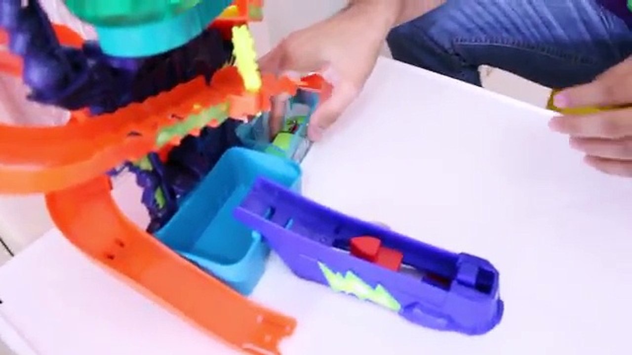 Maleficent Poop Watermelon w/ Joker & Spiderman Fun Superheroes Movie In Real Life