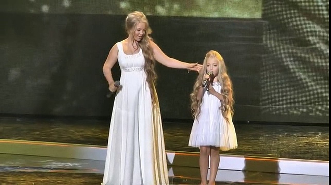 La Voix De L'Aînée Est À Tomber, Mais Quand La Plus Jeune Ouvre La Bouche... Frissons!