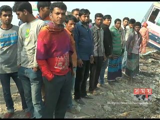 আশুলিয়ায় দু'টি বাসের মুখোমুখি সংঘর্ষে নিহত ৩