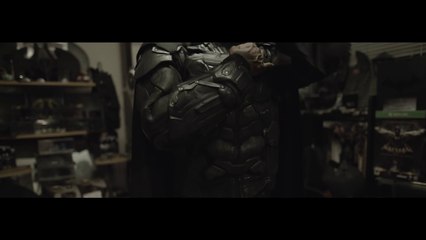 Ce fan se prend pour le vrai Batman !!