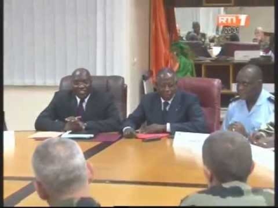 Sécurité:séance de travail entre ministres et les responsables militaires ivoiriens et francais