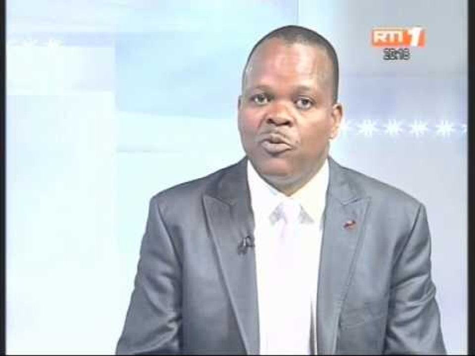 Le ministre de la promotion de la jeunesse et du service civique, invité du journal télévisé nous renseigne sur la carte jeune