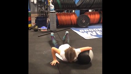 Si elle peut faire des pompes, vous aussi...! Aller au boulot